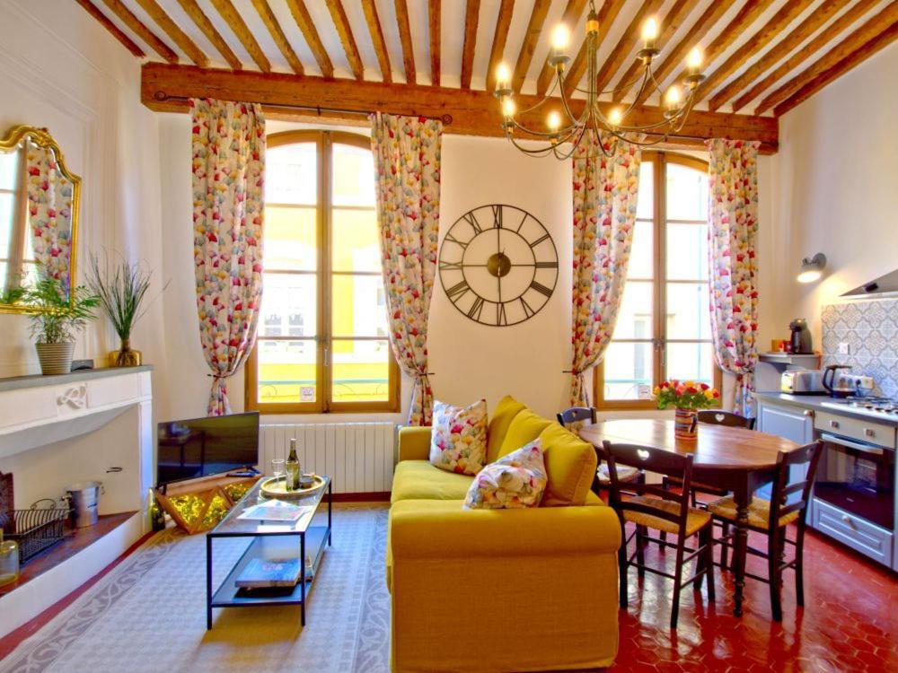 Cent Cinq - Unique Apartments In The Heart Of Apt Dış mekan fotoğraf